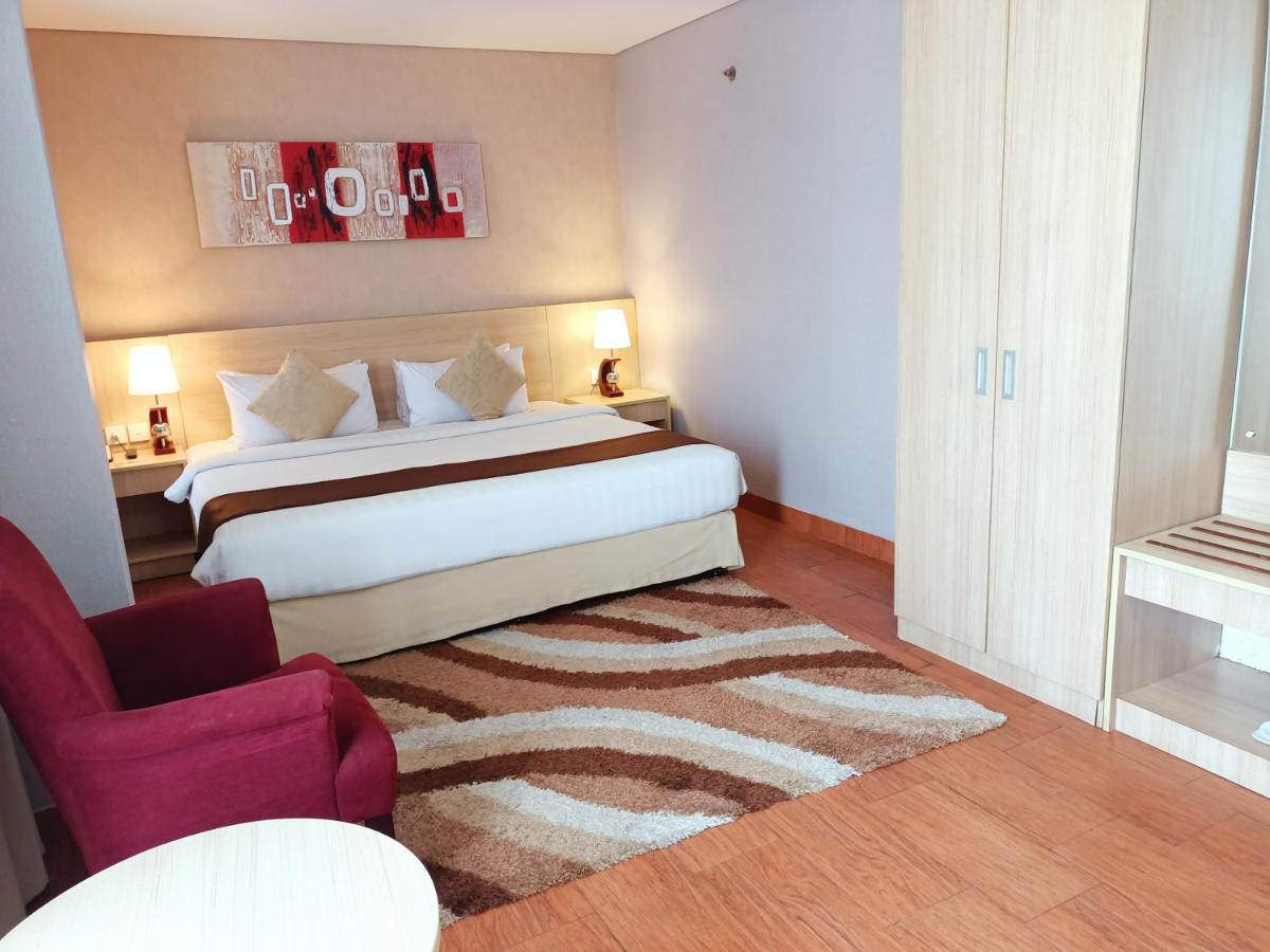 Days Hotel & Suites By Wyndham Jakarta Airport Tangerang Exteriör bild