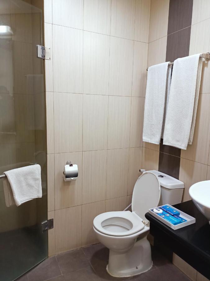 Days Hotel & Suites By Wyndham Jakarta Airport Tangerang Exteriör bild
