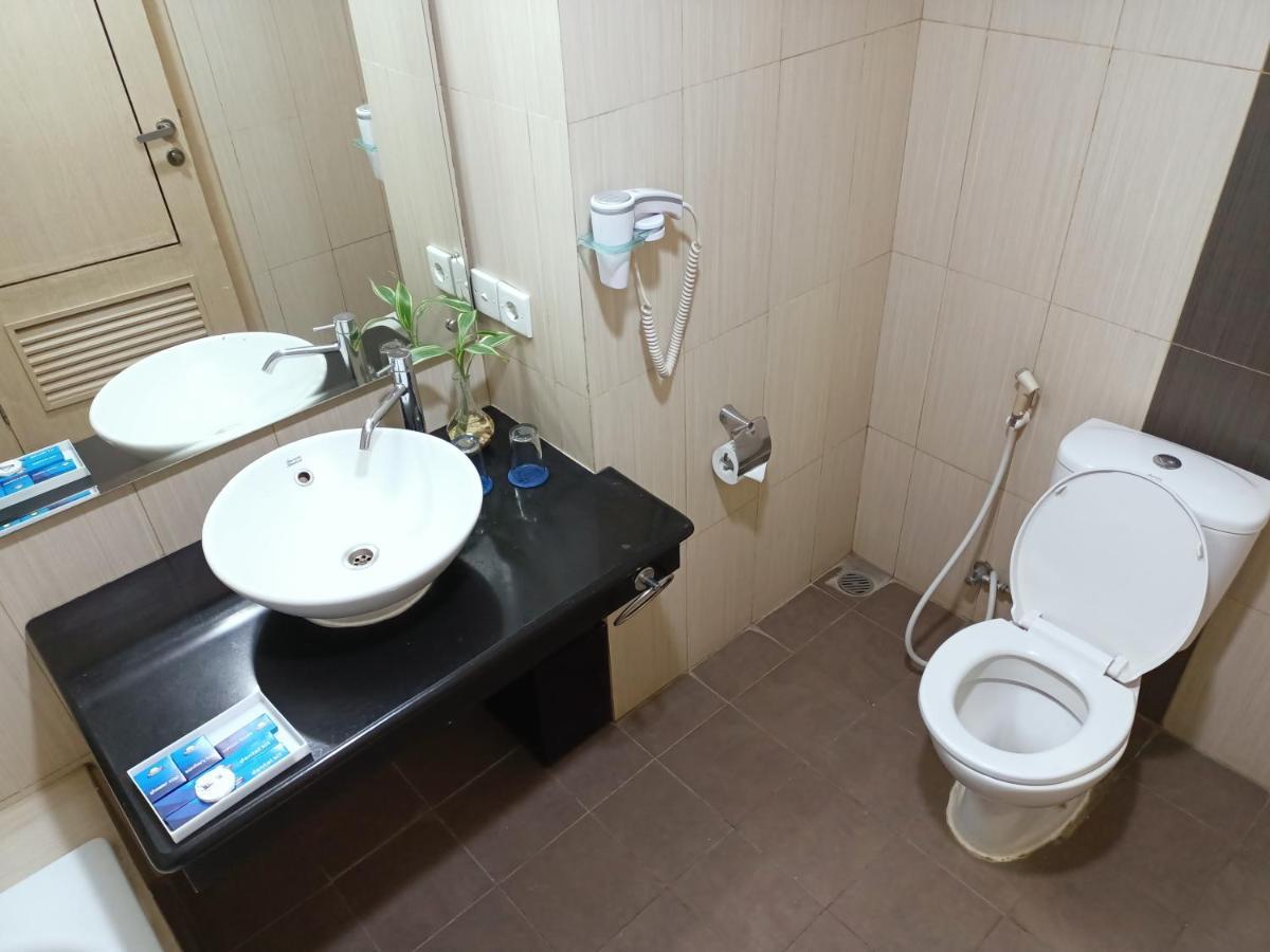 Days Hotel & Suites By Wyndham Jakarta Airport Tangerang Exteriör bild